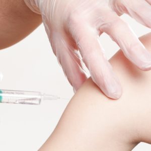 We laten complotdenkers te veel twijfel zaaien over HPV-vaccins