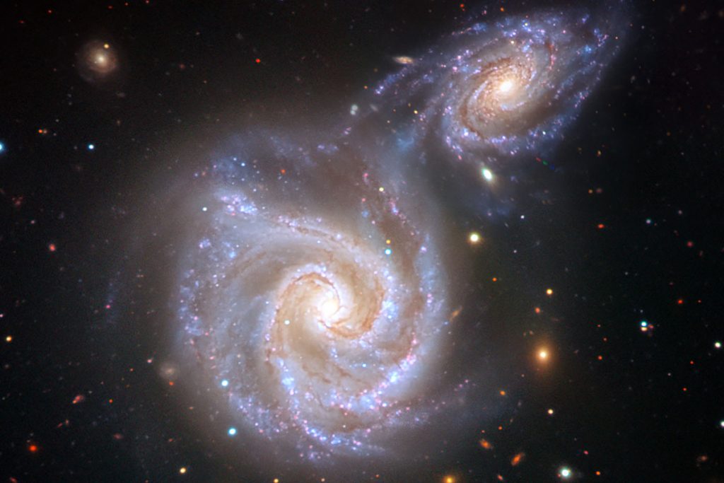 Sterren in de Melkweg werden groter nadat ons sterrenstelsel  op een worst botste. Beeld: V. Belokurov (Cambridge, UK), gebaseerd op beeld van ESO/Juan Carlos Muñoz