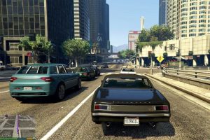 Het verkeer in Grand Theft Auto V gedraagt zich bijna als in het echt, zolang je niet expres andere auto's ramt of je geweer trekt. Beeld: Rockstar Games
